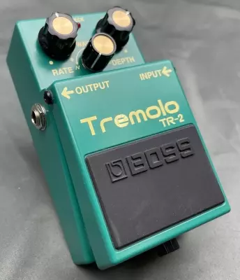 BOSS - TR-2 Tremolo pedal 2